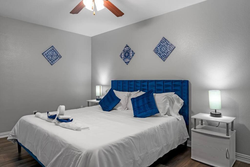 Family Friendly 2Bdrm-Walk To At&T/Cowboys Stadium أرلينغتون المظهر الخارجي الصورة