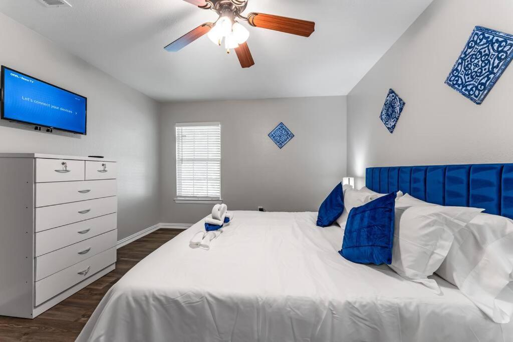 Family Friendly 2Bdrm-Walk To At&T/Cowboys Stadium أرلينغتون المظهر الخارجي الصورة